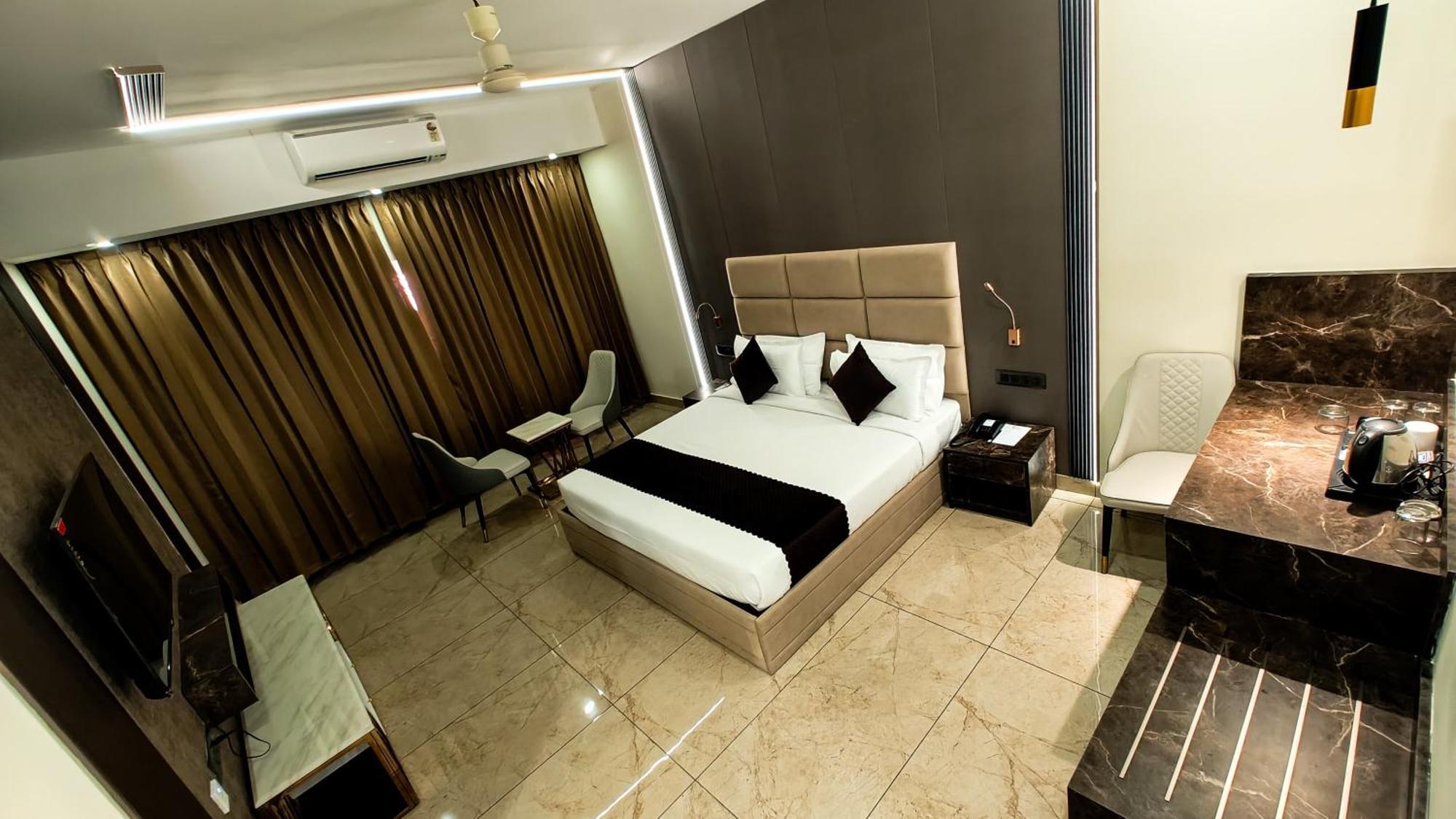 Bini Heritage Thrissur Exterior photo